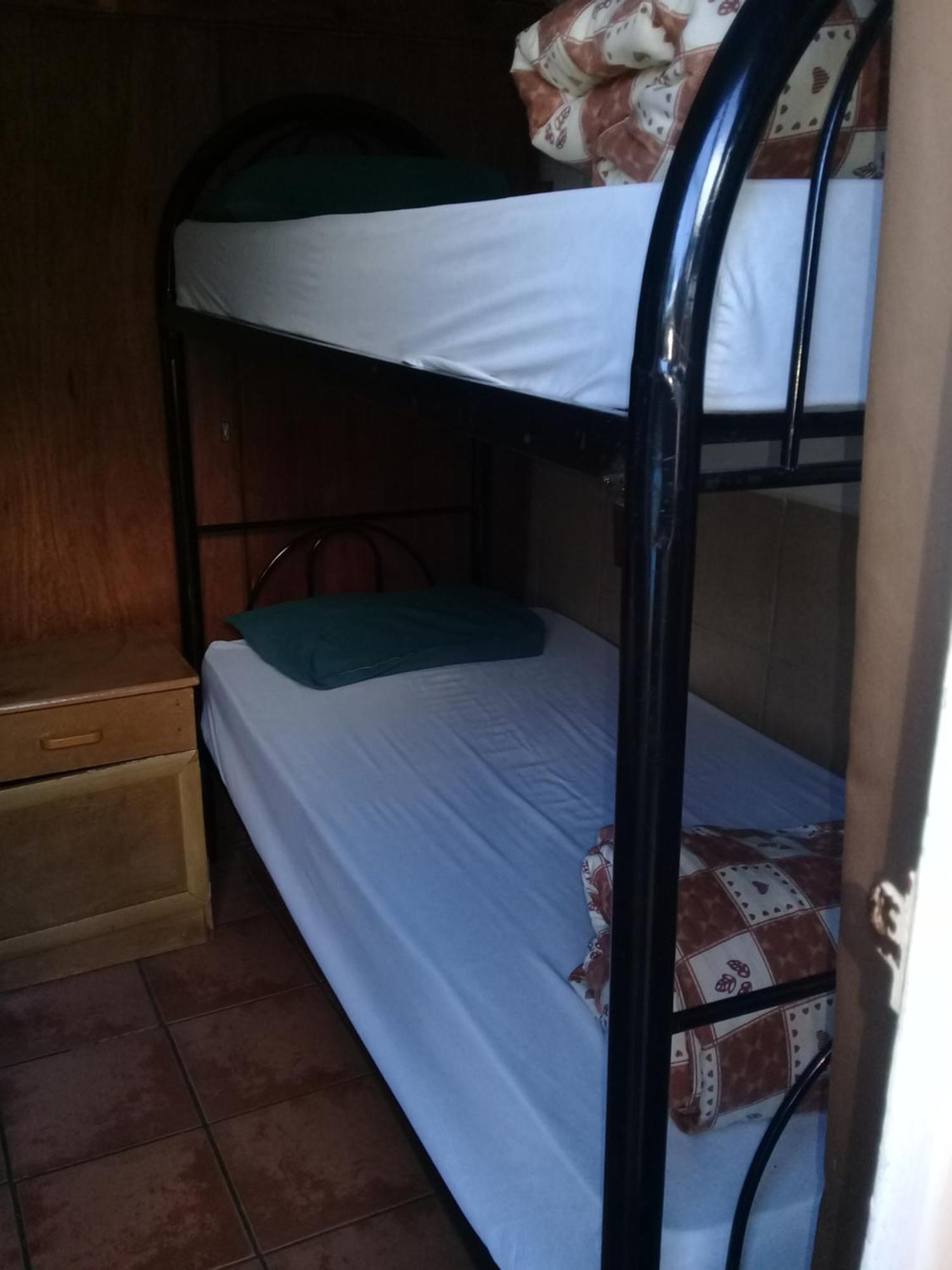 Accoustix Backpackers Hostel โจฮันเนสเบิร์ก ภายนอก รูปภาพ
